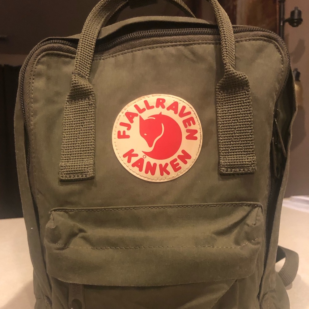 Fjallraven Kanken bag